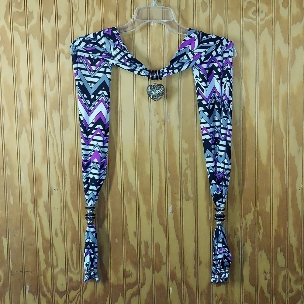 Scarf , belt